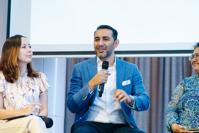 male-speaker-delivering-corporate-presentation-2